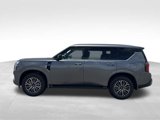 New 2025 Nissan Armada SL w/ Captain's Chari Seat Package image 5