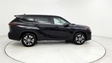 Used 2024 Toyota Highlander XLE image 5
