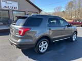 Used 2018 Ford Explorer XLT image 5