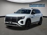 New 2025 Volkswagen Atlas Peak Edition SE image 5