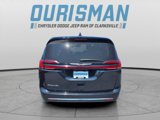 Used 2023 Chrysler Pacifica Touring-L image 4