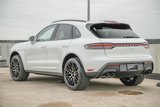 Certified 2025 Porsche Macan image 6