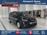 Used 2022 Chrysler Pacifica Touring-L image 1
