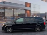 Used 2017 Dodge Grand Caravan SXT w/ Blacktop Package image 4