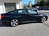 Used 2018 Honda Accord Touring image 6