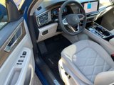New 2025 Volkswagen Atlas SE image 4