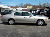 Used 2003 Lincoln Town Car Signature image 5