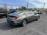 Used 2024 Hyundai Elantra SEL image 3