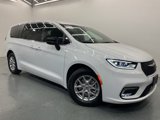 New 2025 Chrysler Pacifica Select image 2