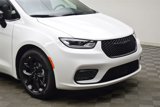 New 2024 Chrysler Pacifica Limited w/ Uconnect Theater Family Group image 2