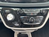 Used 2021 Chrysler Pacifica Touring-L image 5