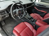 Certified 2025 Porsche Macan image 4