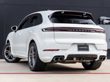 Certified 2025 Porsche Cayenne image 3