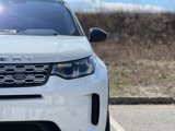 Used 2020 Land Rover Discovery Sport SE image 4