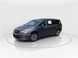 Used 2022 Chrysler Pacifica Touring-L image 5