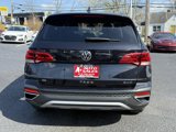 Used 2024 Volkswagen Taos SE image 5