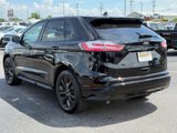 Used 2024 Ford Edge SE w/ Black Appearance Package image 5