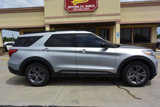 Used 2022 Ford Explorer XLT w/ Equipment Group 202A image 6