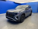 New 2025 Volkswagen Atlas Peak Edition SE image 4