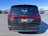 New 2025 Chrysler Pacifica Limited image 4