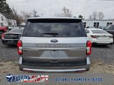 Used 2023 Ford Expedition XLT image 4