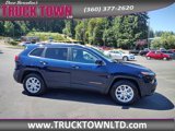 Used 2016 Jeep Cherokee Latitude image 2