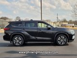 Used 2022 Toyota Highlander XLE image 3