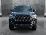 Used 2022 Toyota Tacoma TRD Off-Road image 2