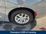 Used 2022 Chrysler Pacifica Touring-L image 6