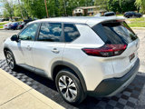 Used 2022 Nissan Rogue SV image 3