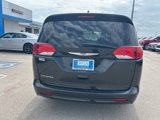 Used 2022 Chrysler Voyager LX image 4