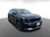 Used 2024 Kia Sorento S image 3