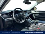 Used 2023 Jeep Grand Cherokee Limited image 2