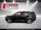 New 2025 Nissan Pathfinder SL image 4