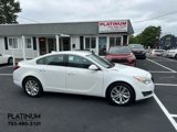 Used 2016 Buick Regal image 2