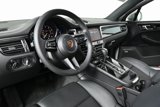 Certified 2025 Porsche Macan image 4