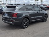 Used 2023 Kia Sorento SX Prestige image 2