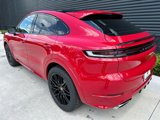 Used 2025 Porsche Cayenne Coupe image 3