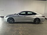 Used 2024 Lexus ES 300h image 2
