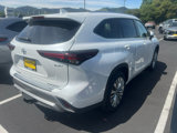 New 2025 Toyota Highlander Platinum image 5