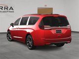 New 2025 Chrysler Pacifica Limited image 4