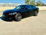 Used 2019 Dodge Charger SXT image 2