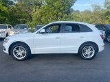 Used 2016 Audi Q5 2.0T Premium Plus w/ Technology Package image 2