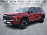 Used 2024 Chevrolet Traverse Z71 image 3
