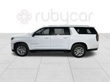Used 2023 Chevrolet Suburban Premier image 2