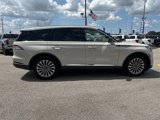 Certified 2023 Lincoln Aviator Reserve w/ Equipment Group 201A image 4