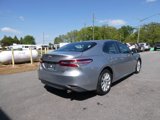 Used 2020 Toyota Camry LE image 5