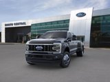 New 2025 Ford F450 Platinum w/ FX4 Off-Road Package image 2