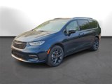 New 2025 Chrysler Pacifica Limited image 4