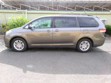 Used 2011 Toyota Sienna XLE image 4